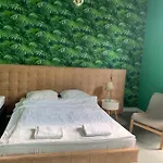 Cracow Bb Apartman *